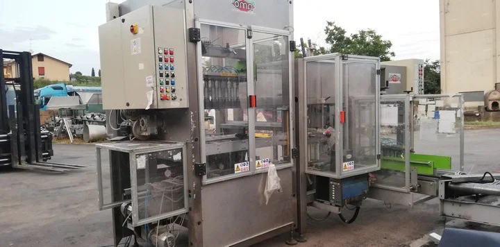 Monoblocco di Incartonamento Usato OMA CFS 600 HM 13 cpm