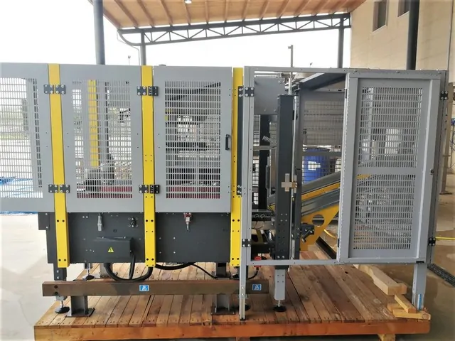 Formacartoni usata SIAT f44 8 bph