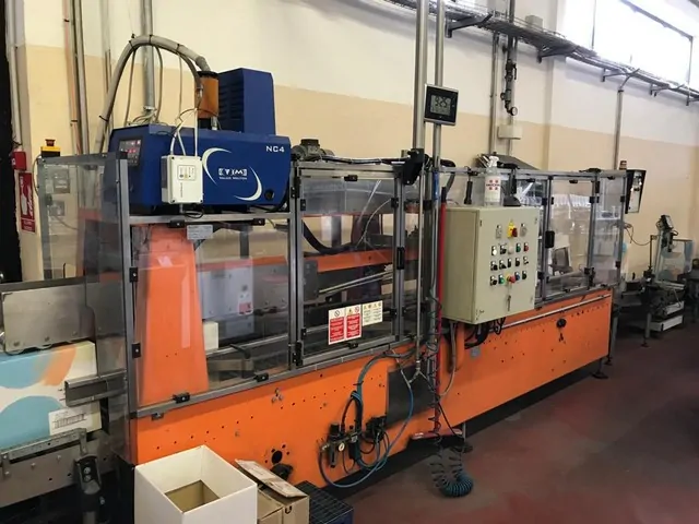 Chiudicartoni usato MB IMPIANTI gluer – sup 7.000 bph