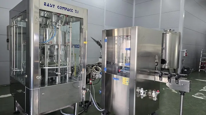 Linea di Imbottigliamento Usata Alfatek 1.000 bph