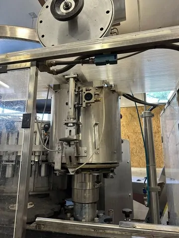 Monoblocco di Riempimento Isobarico Usato Bertolaso 7.500 bph