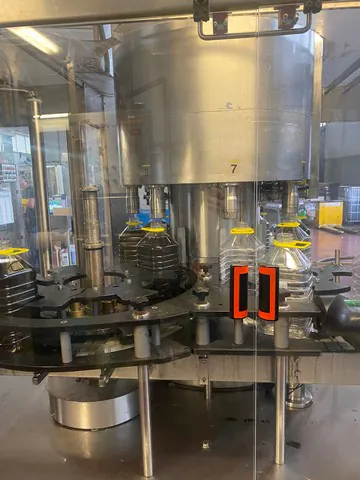 Monoblocco di Riempimento Usato Costec 9 – 8 – 6- 1 – 300 2.400 bph