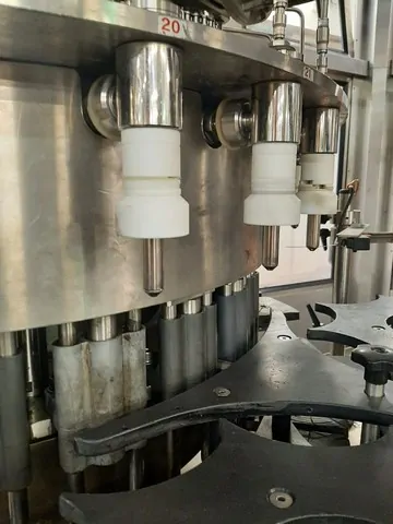 Monoblocco di Riempimento Usato Dipran 4.000 bph