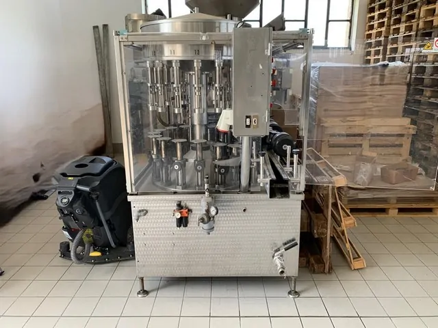 Monoblocco di Riempimento Alto Vuoto Usato GAI 3.000 bph