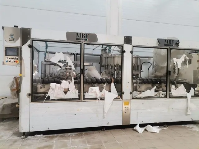 Monoblocco di Riempimento Usato MBF 4.500 bph