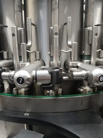 Monoblocco di Riempimento Usato Vir Mauri 6.000 bph