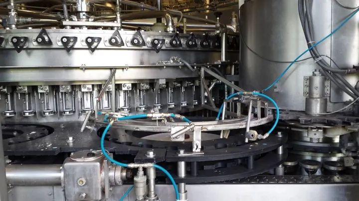Monoblocco di Riempimento Isobarico Usato Simonazzi 20.000 bph