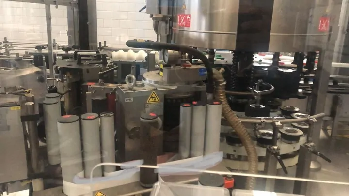 Linea di Imbottigliamento PET Usata Krones 14.000 bph