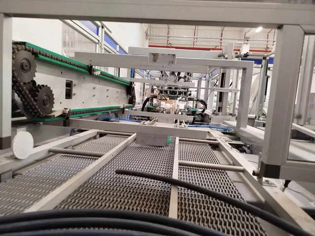 Wrap-Around Usata Novopac Vf 100 wr.alv.man. 15 bph